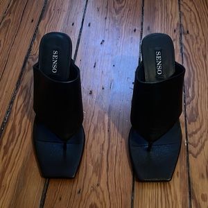 Black Senso heels